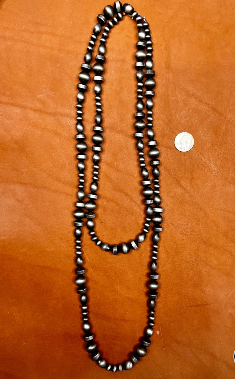 Amarillo Long Necklace