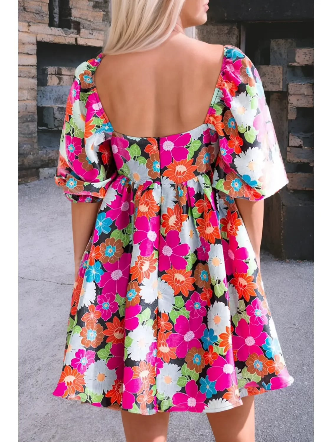 Floral Print Square Neck Short Puff
Sleeve Dress