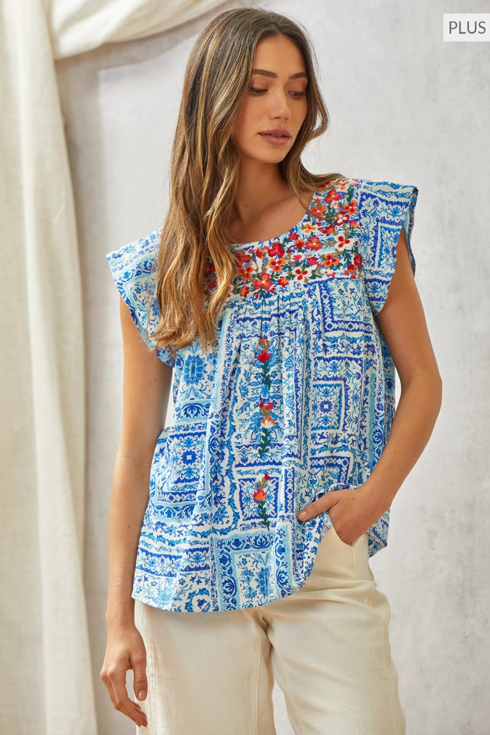 Calista Savanna Jane Curvy Top