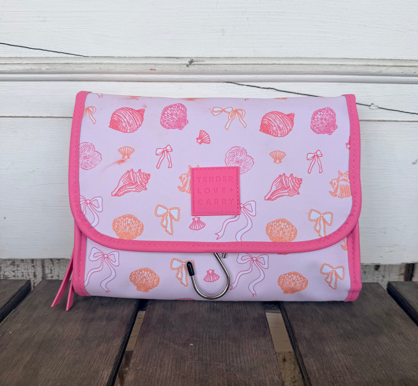 Seashell Cutie Shower Bag