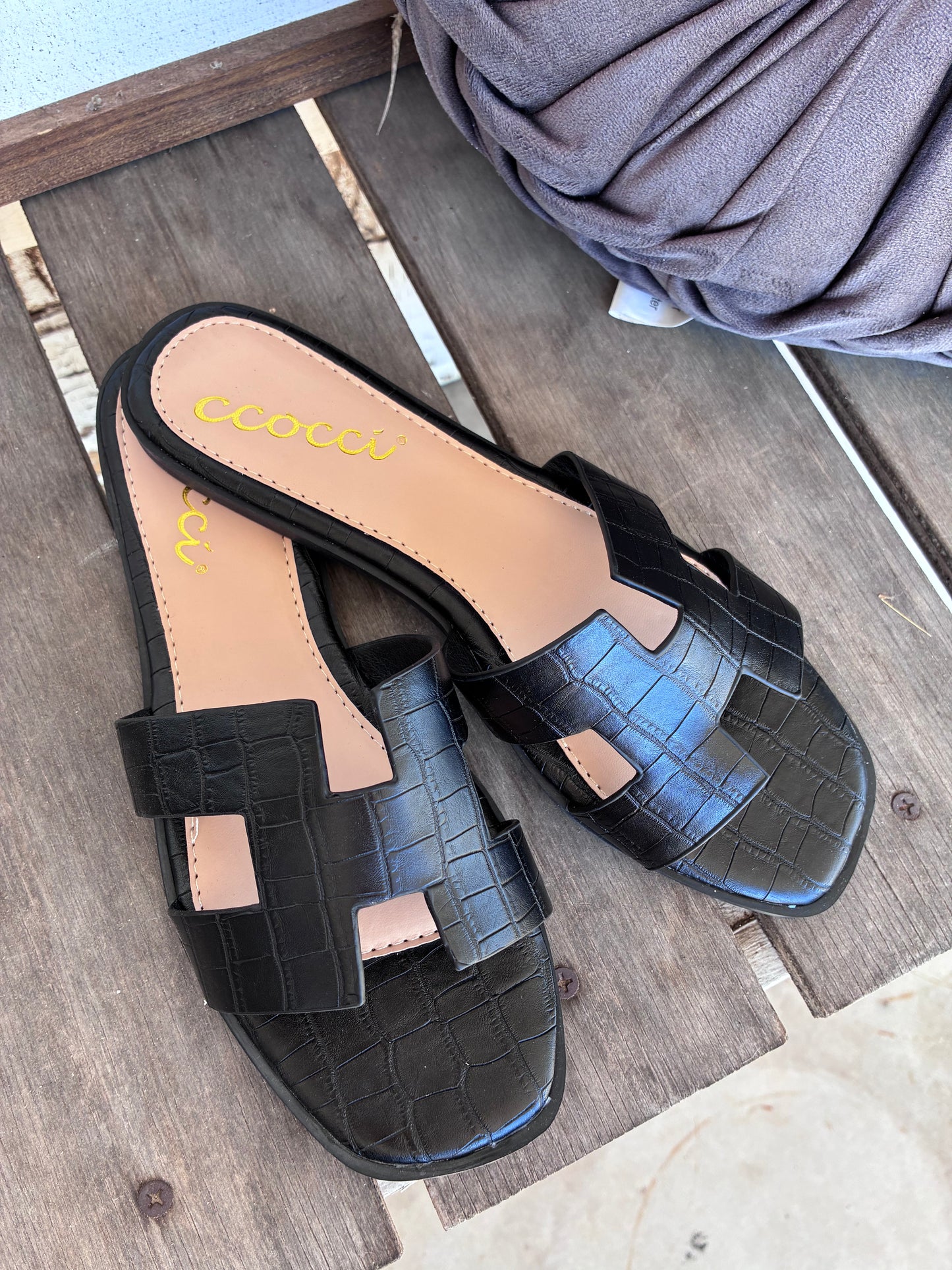 Caitlyn H-Strap Sandals