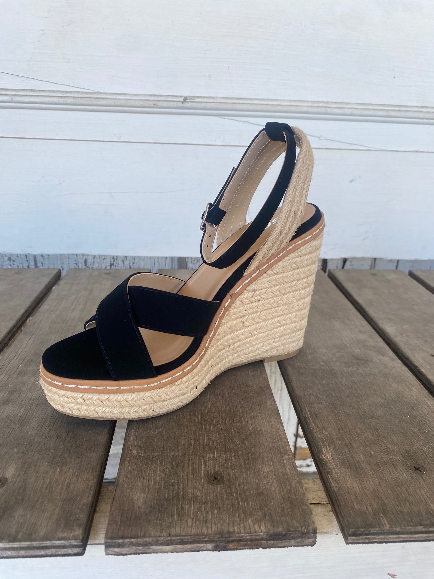 Basset Wedge- Black