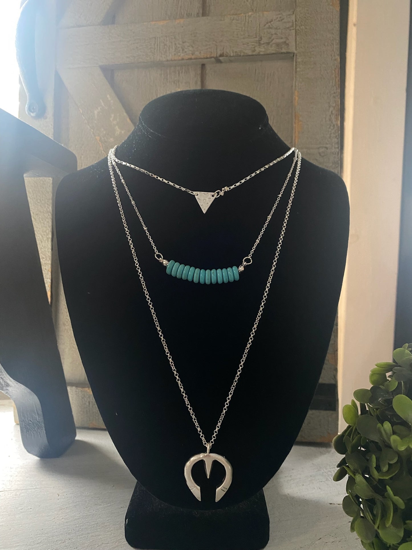 Naja Necklace
