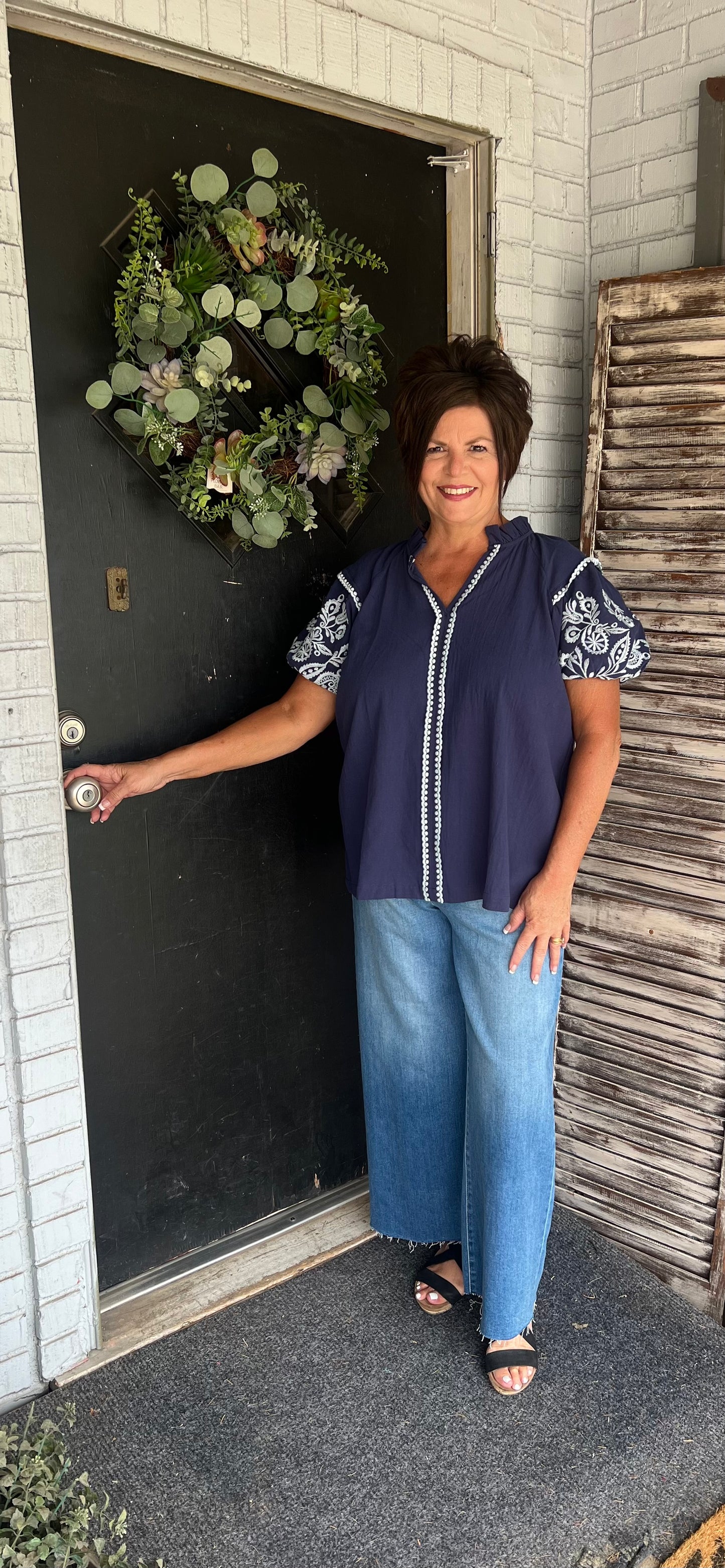 Jillian Embroidered Curvy Top