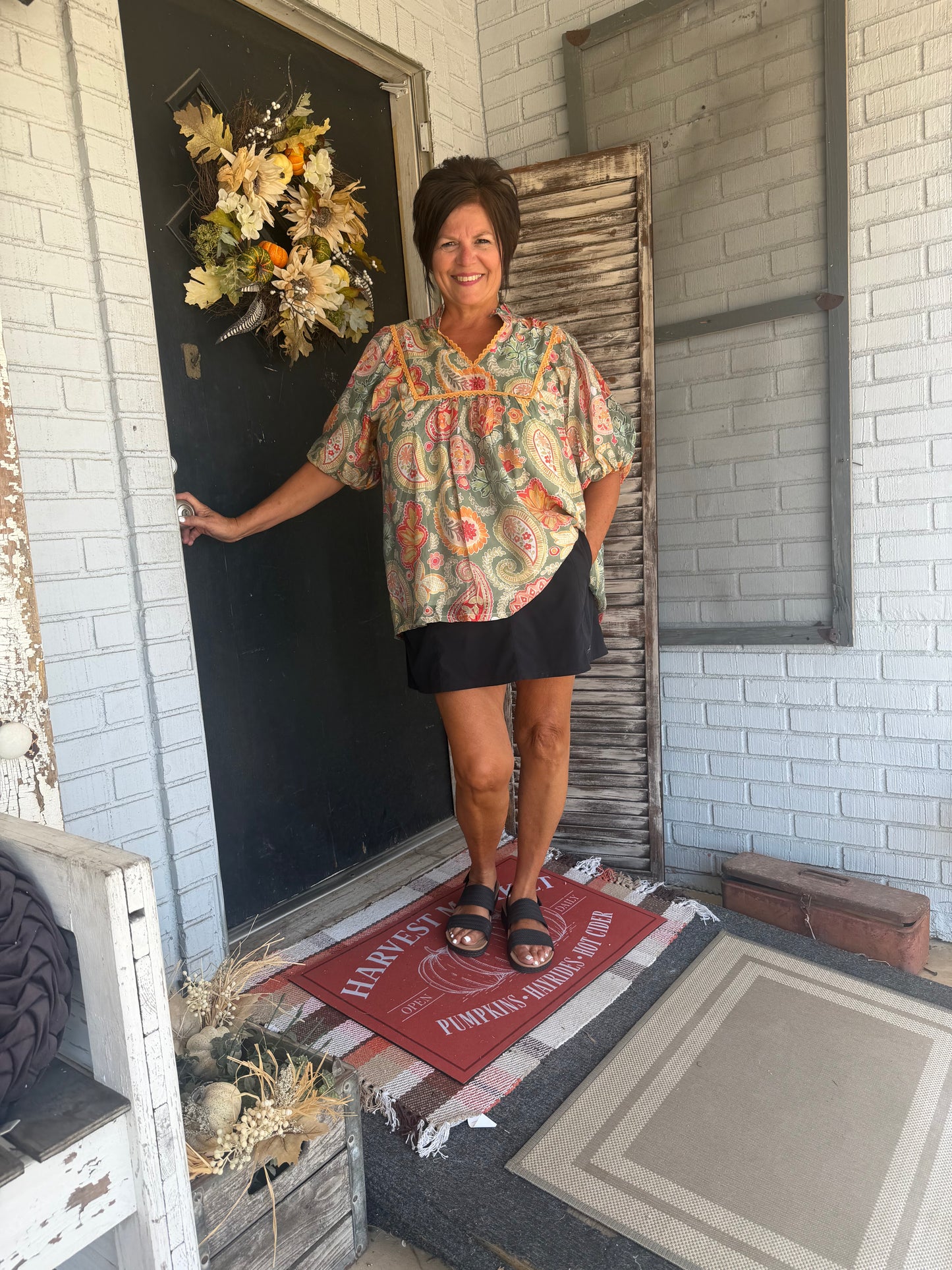 Ivy Lynn Floral Curvy Top