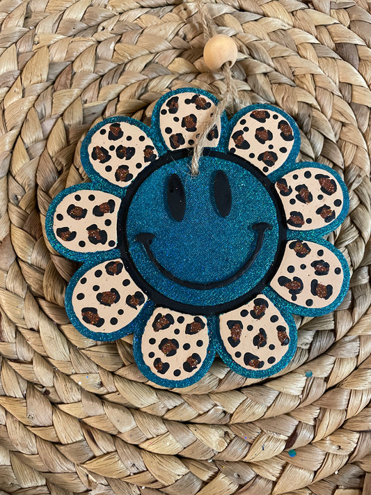 Leopard Smiley Daisy Freshie
