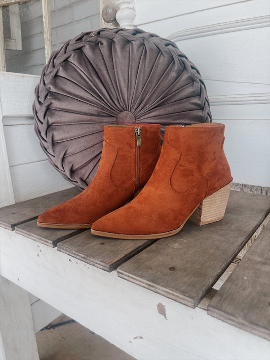 Leo Booties