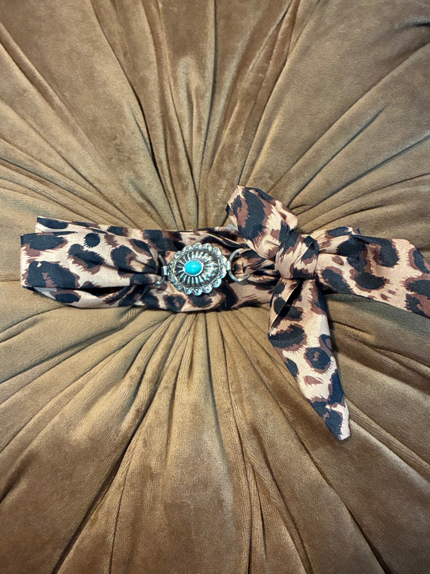 Dolly Choker
