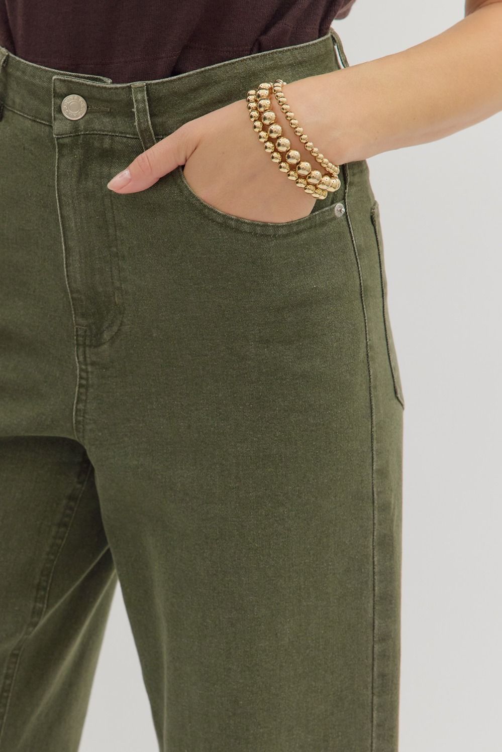 Oliver’s Olive Bottoms