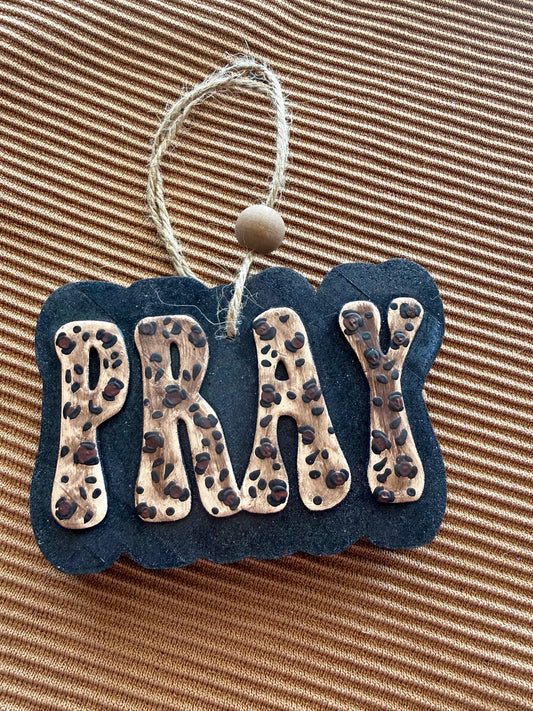 Leopard Pray Freshie