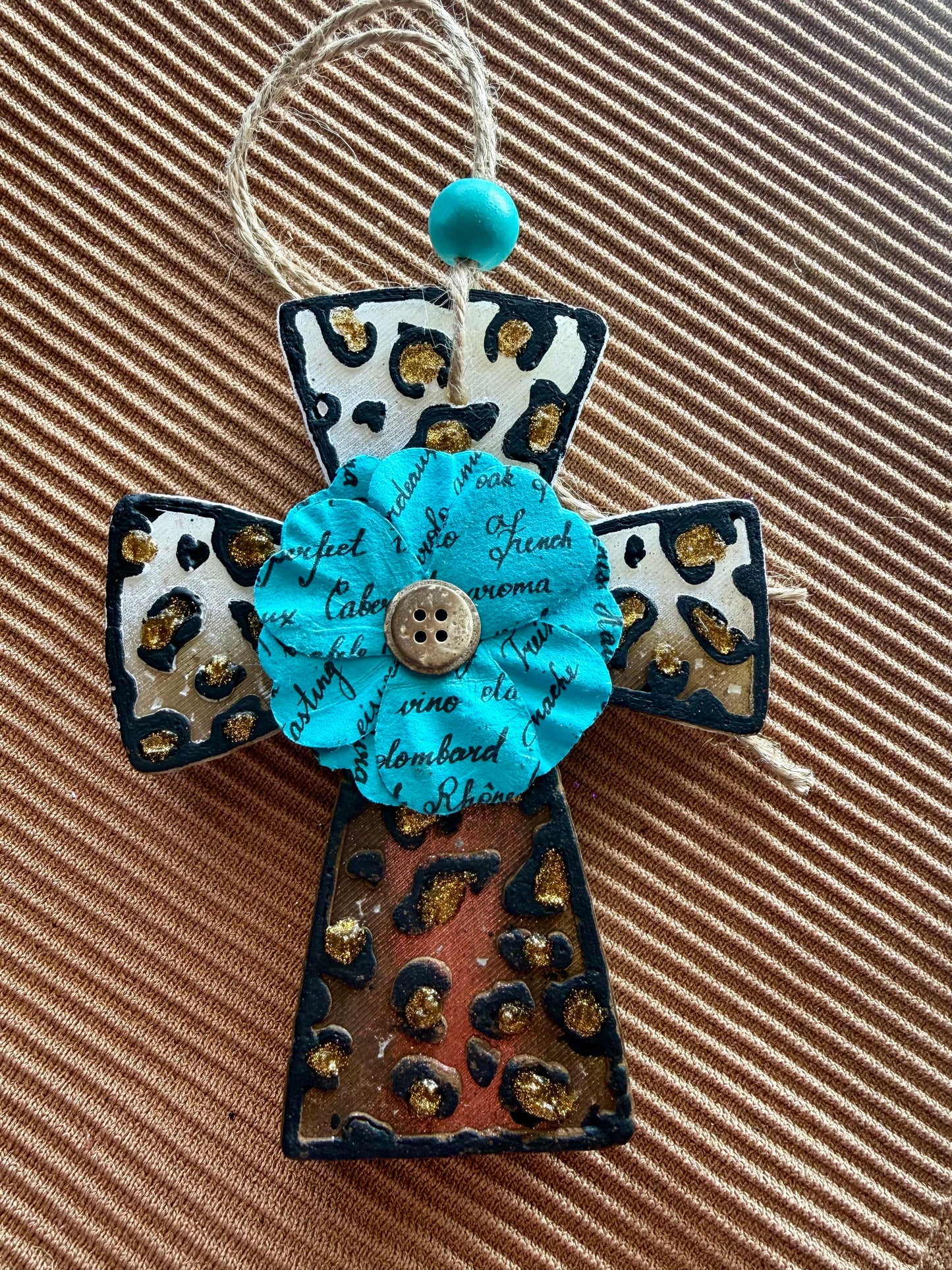 Leopard Cross with Purple Flower Freshie