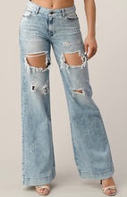 Load image into Gallery viewer, Lila Wide Leg Jeans- Acid Wash
